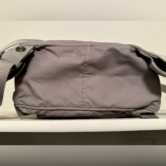 Fjallraven Mini Kanken backpack in Fog - Picture 4 of 8